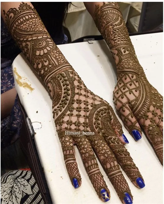Curves Inspired Cultural Stylish Full Hand Mehndi Design
